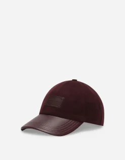 Baseball cap with branded tag
