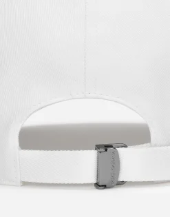 Baseball cap with branded tag