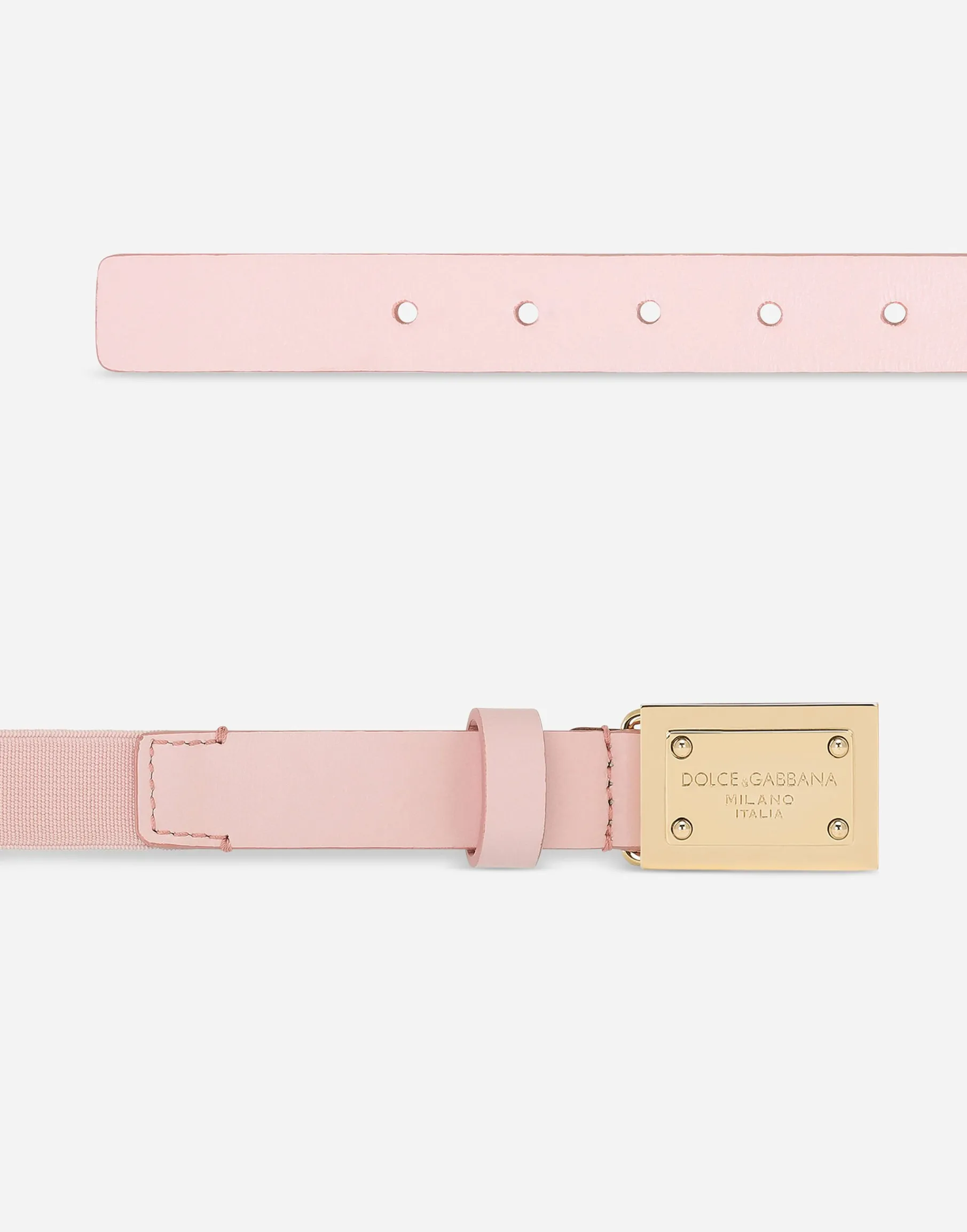 Belt with logo tag