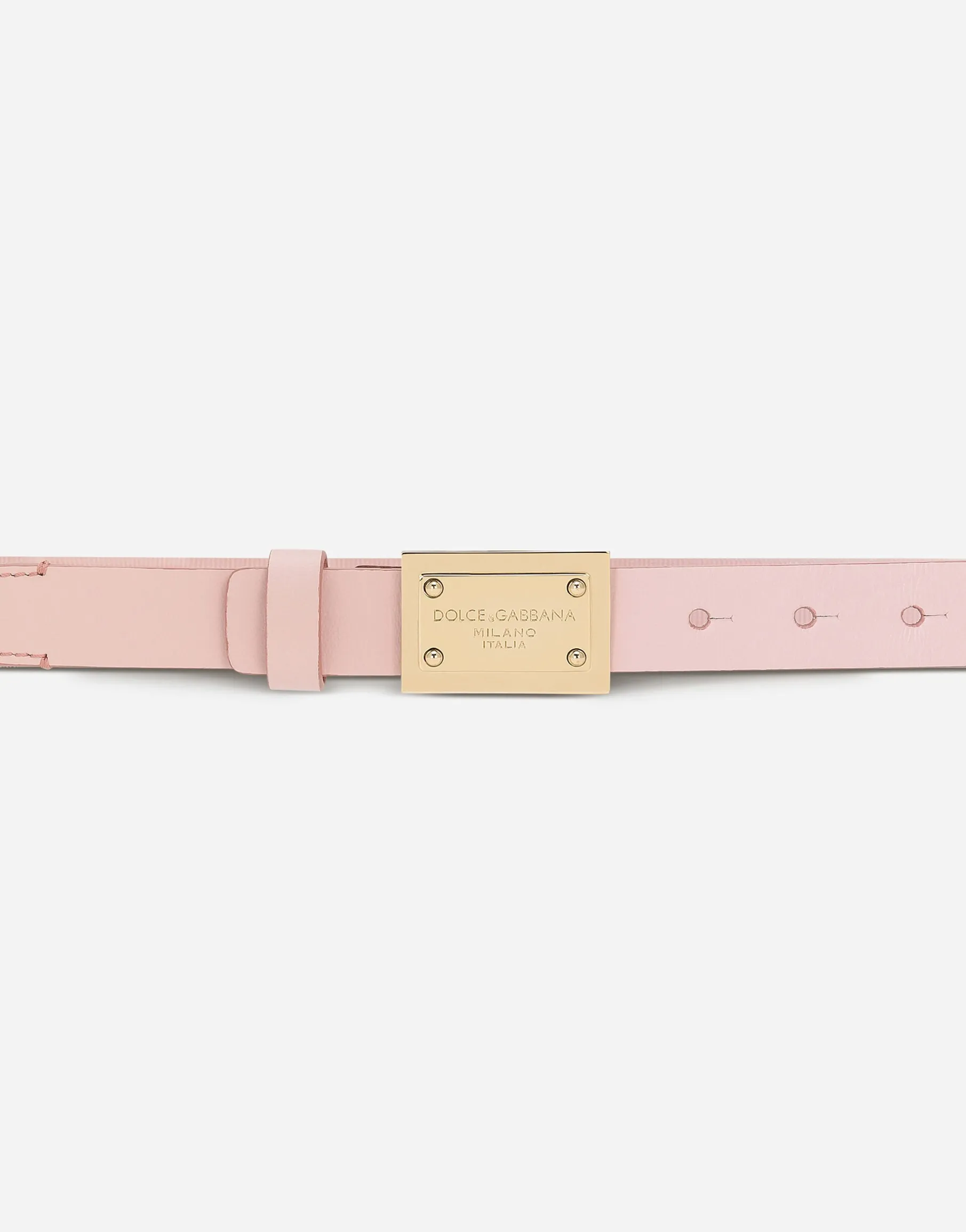 Belt with logo tag