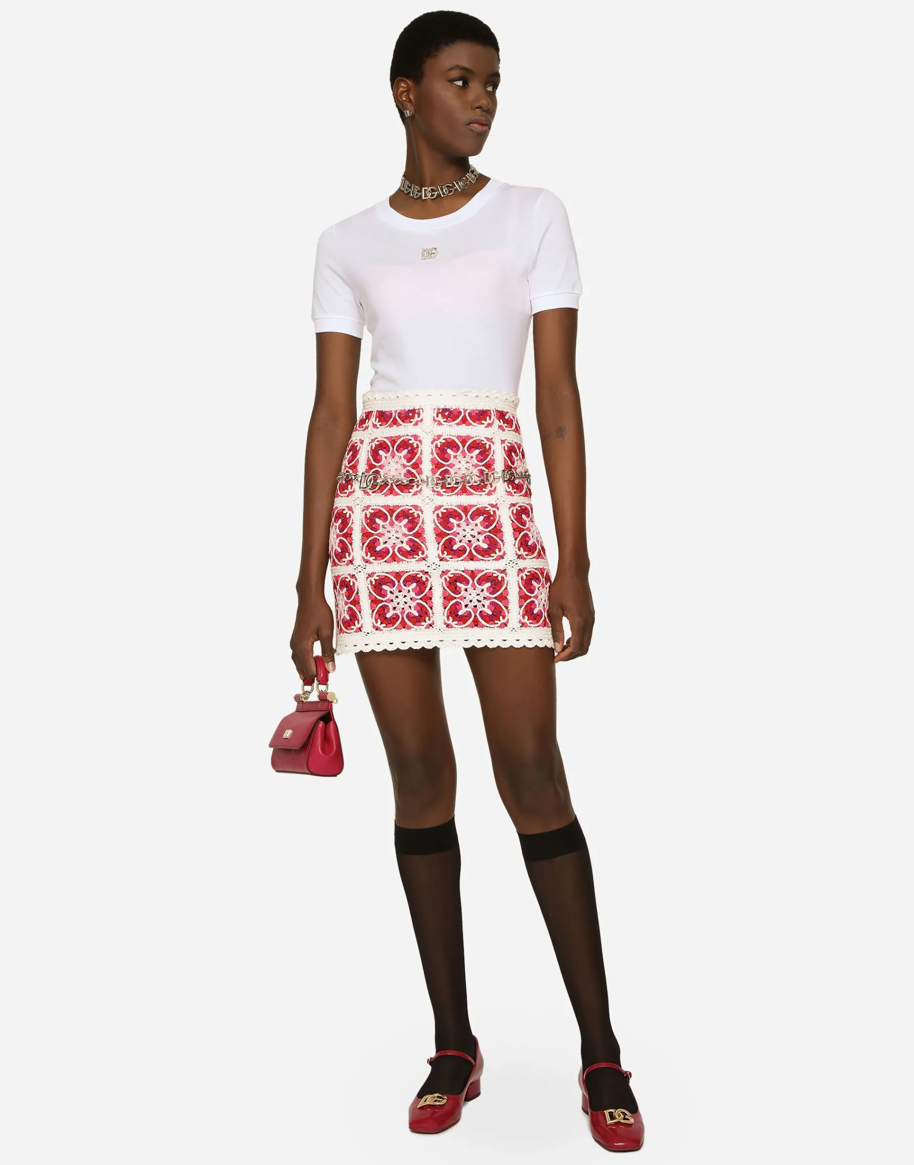 Brick-stitched crochet skirt with Majolica print