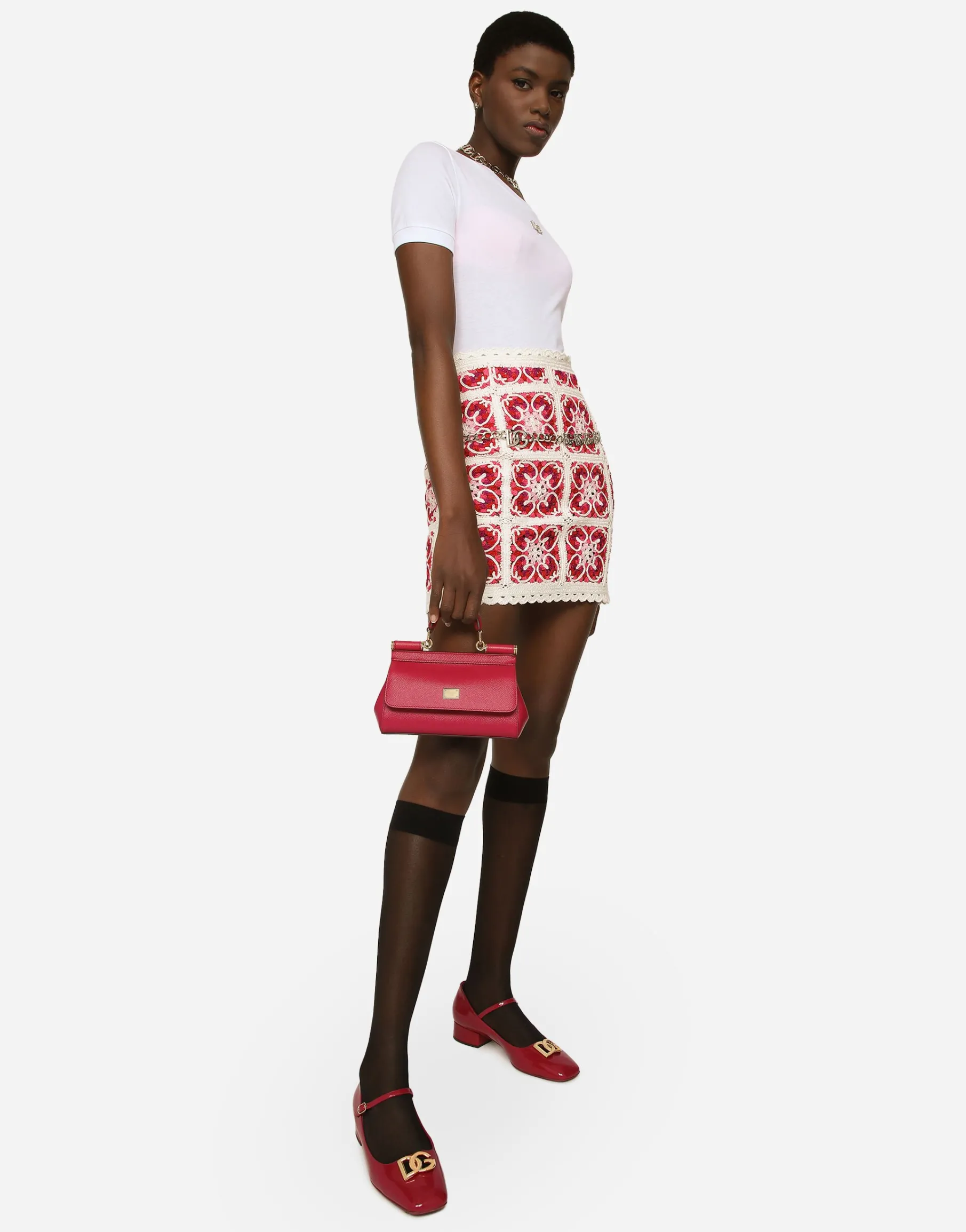 Brick-stitched crochet skirt with Majolica print
