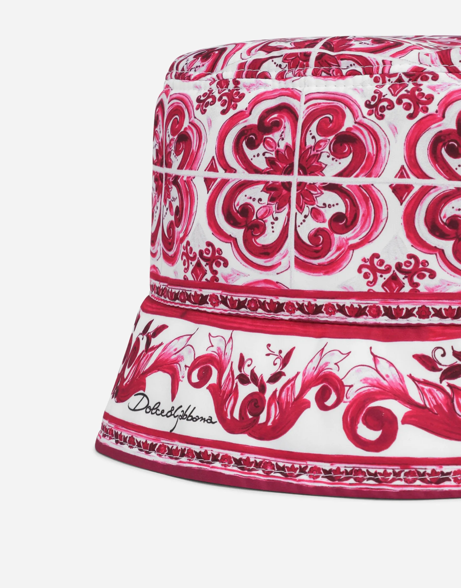 Bucket hat with Majolica print