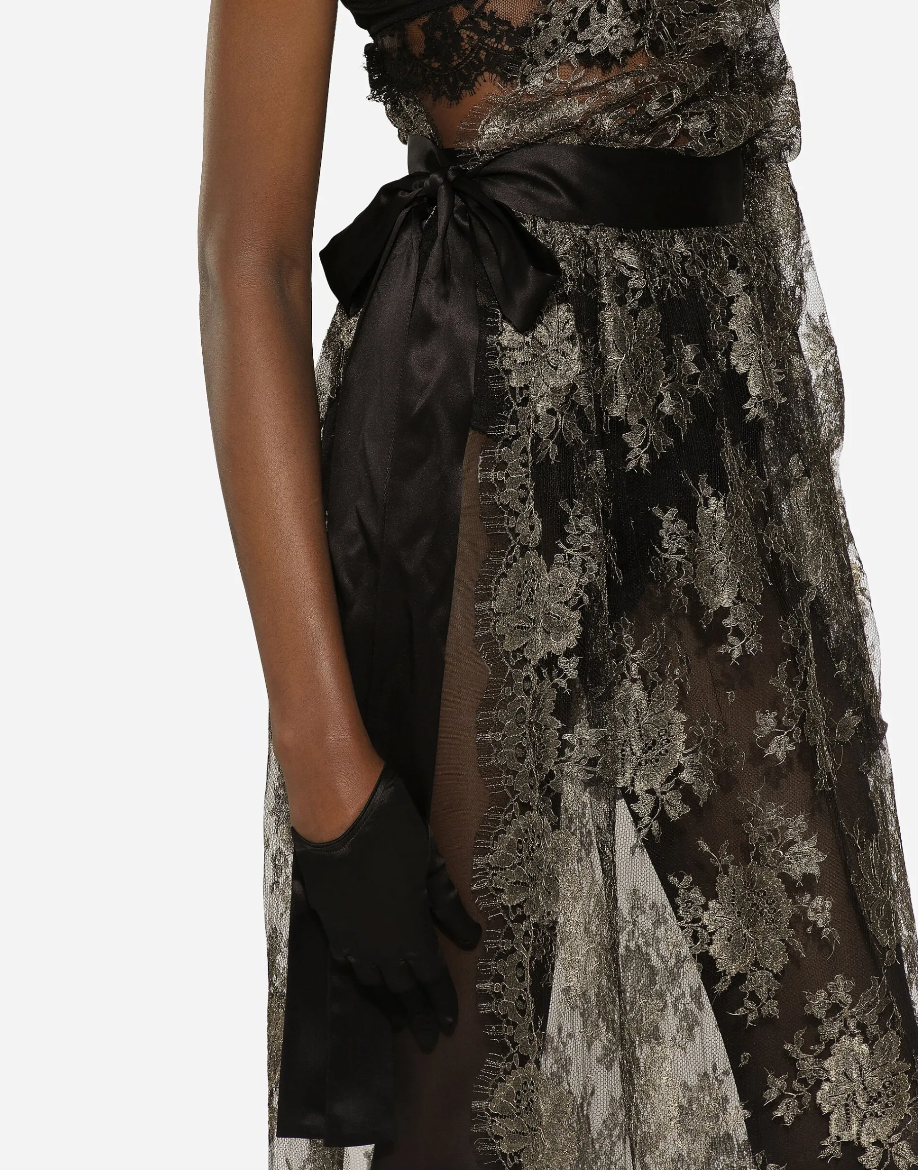 Calf-length one-shoulder lamé Chantilly lace dress