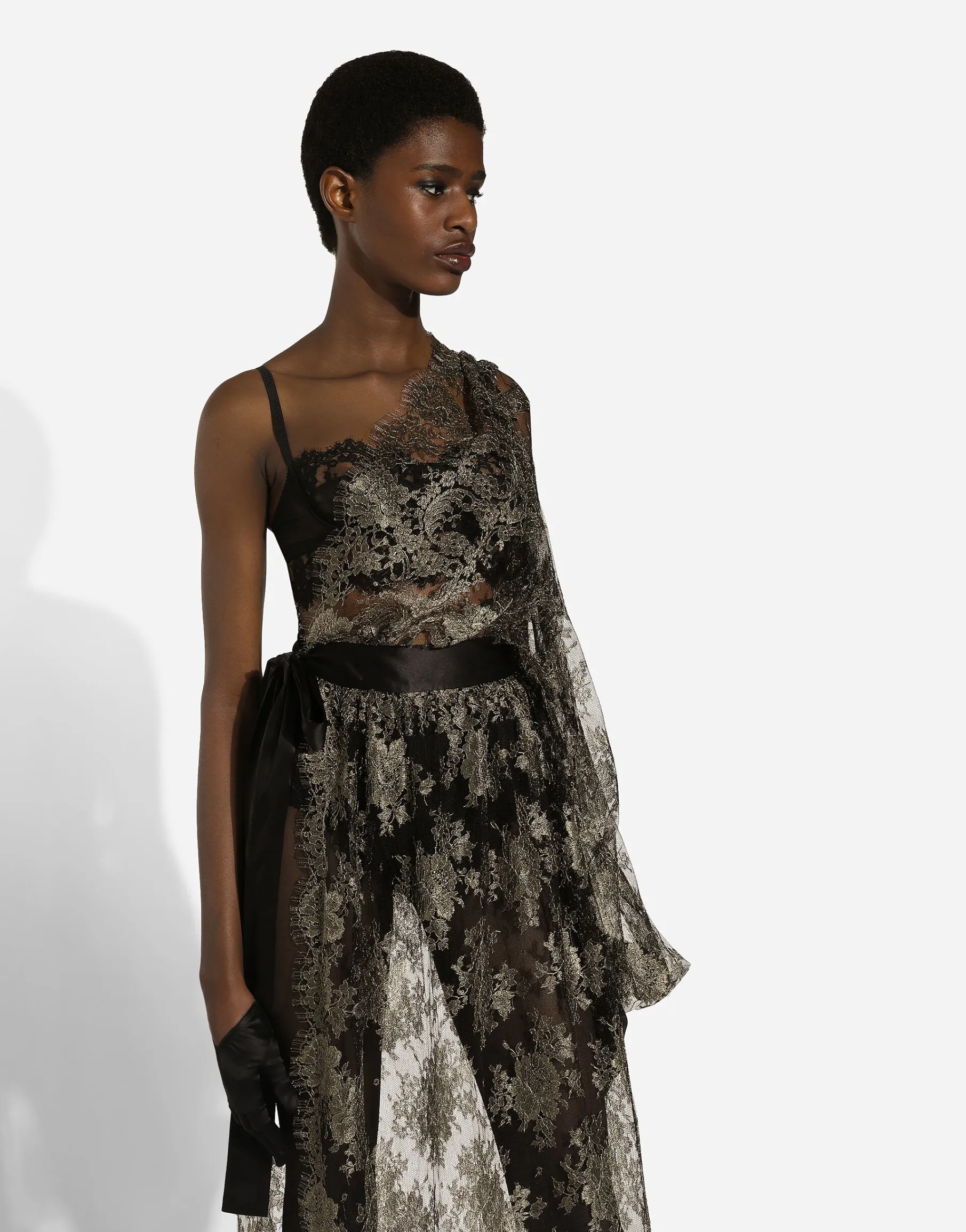 Calf-length one-shoulder lamé Chantilly lace dress