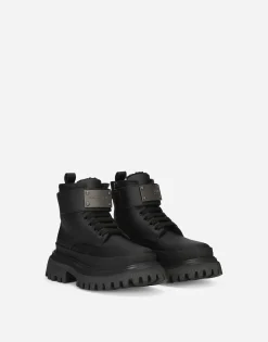 Calfskin ankle boots