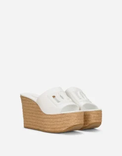 Calfskin wedge