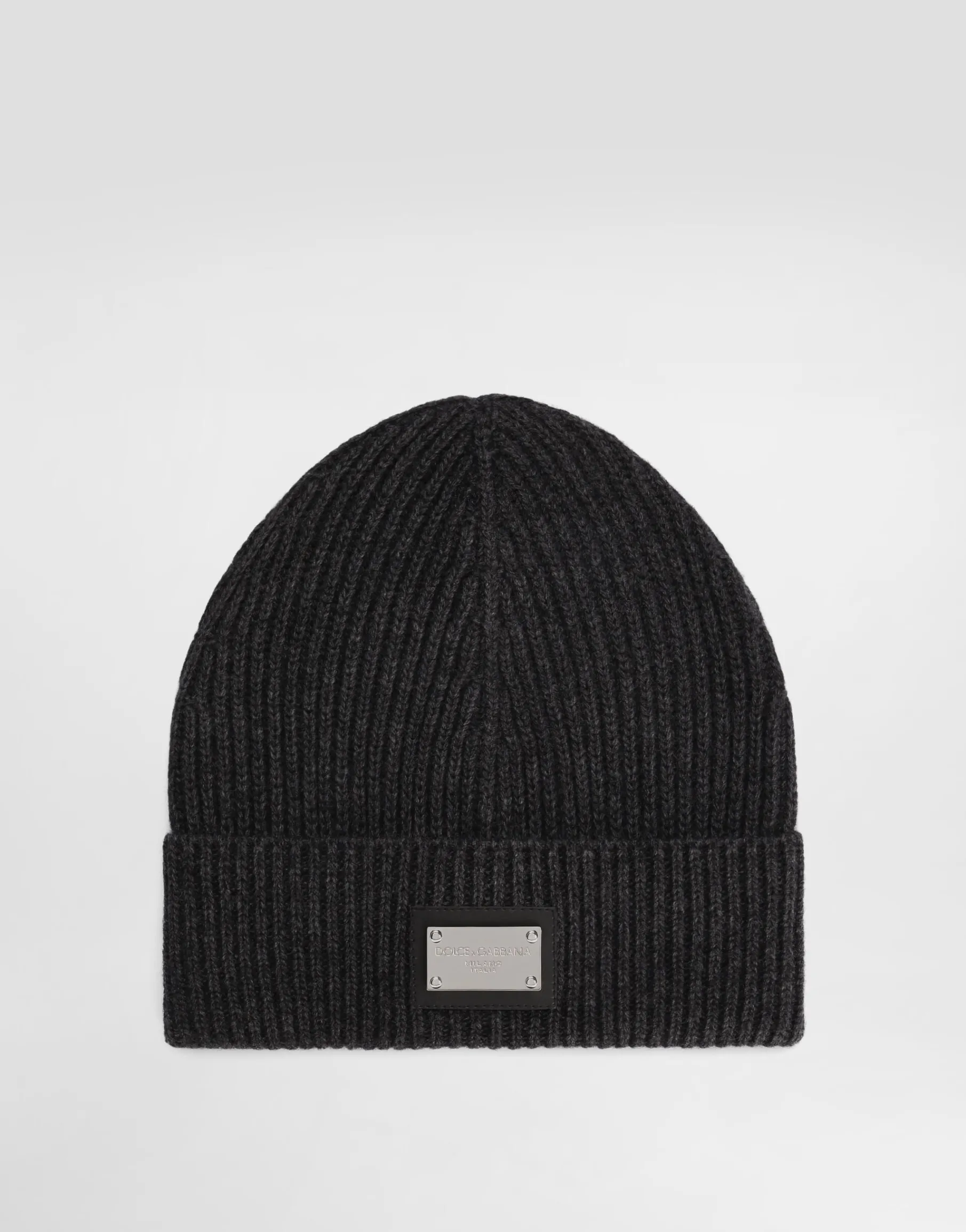 Cashmere and wool hat with branded tag