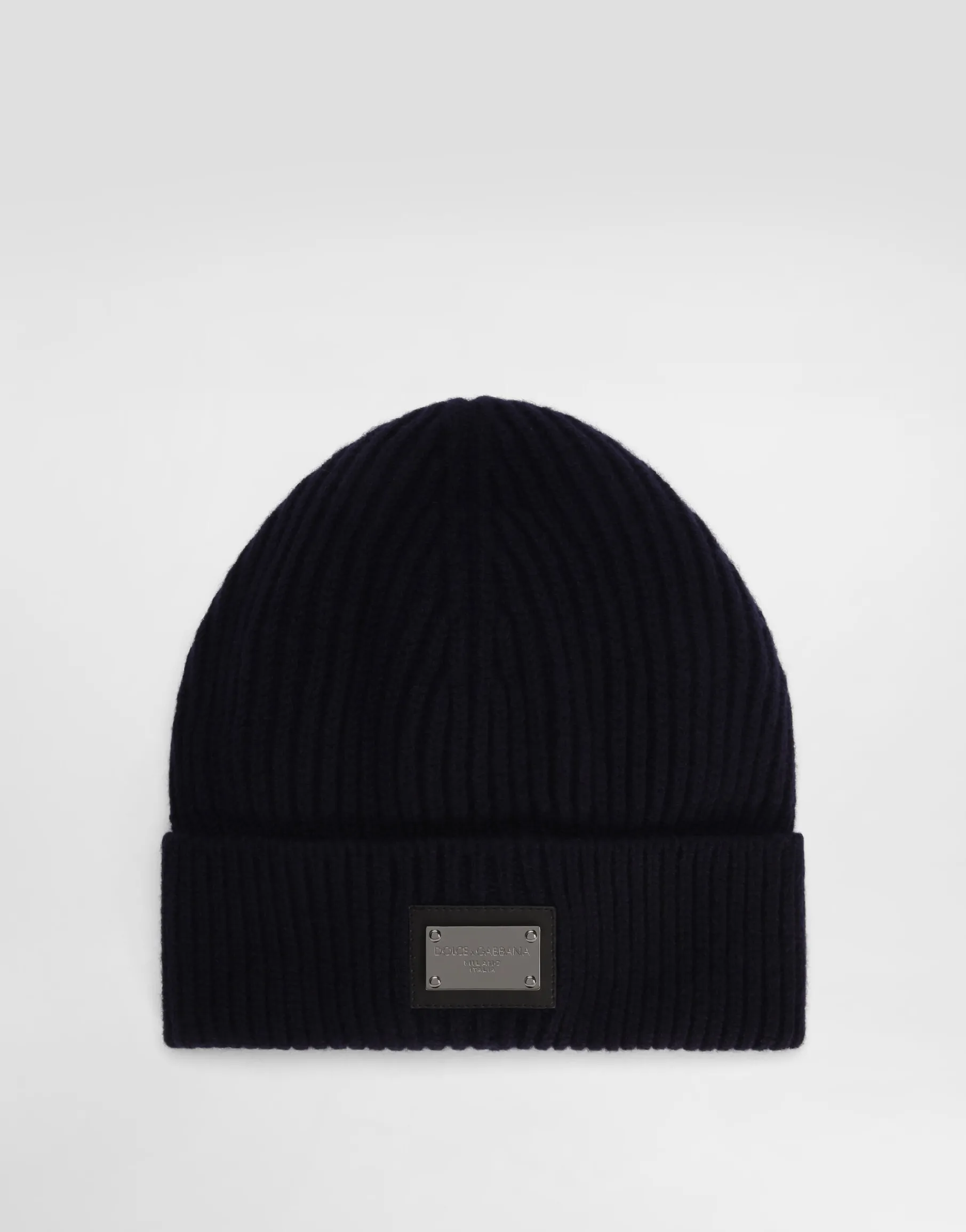 Cashmere and wool hat with branded tag