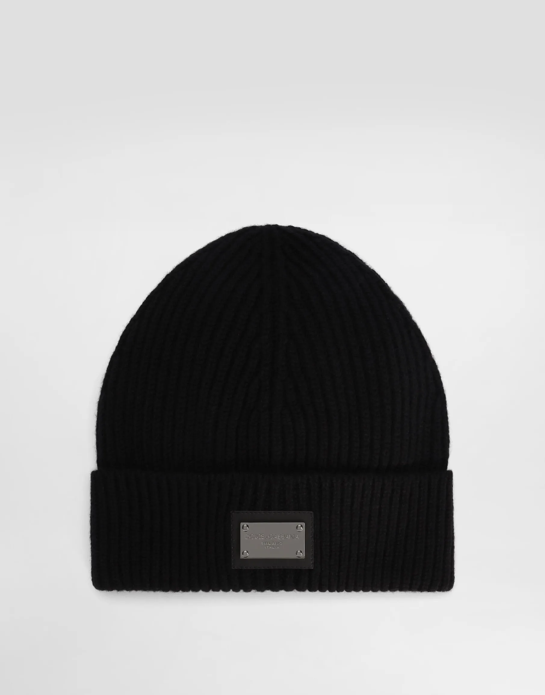 Cashmere and wool hat with branded tag