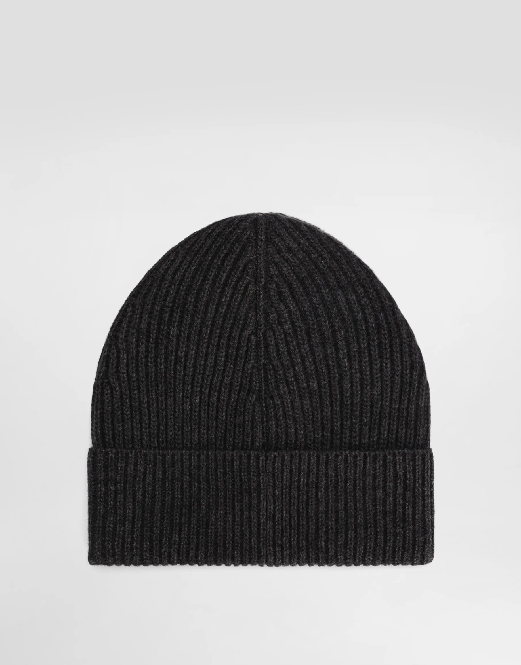 Cashmere and wool hat with branded tag