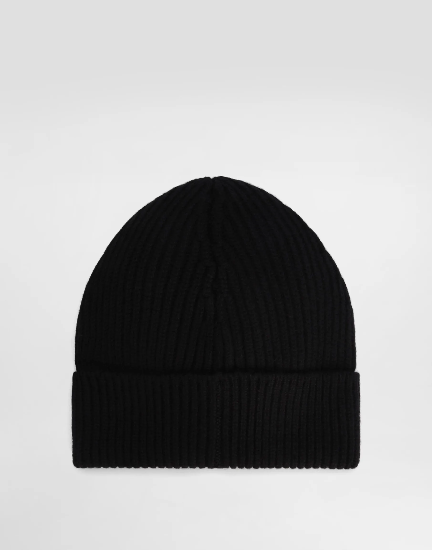 Cashmere and wool hat with branded tag