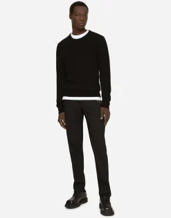 Cashmere round-neck sweater