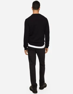 Cashmere round-neck sweater