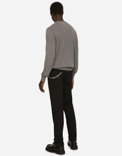 Cashmere round-neck sweater