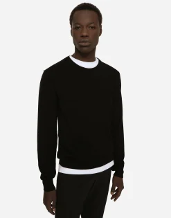 Cashmere round-neck sweater