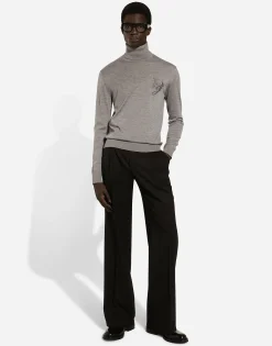Cashmere turtle-neck sweater