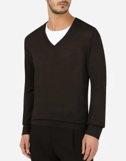 Cashmere v-neck sweater
