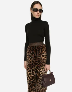 Chenille calf-length skirt with jacquard leopard design