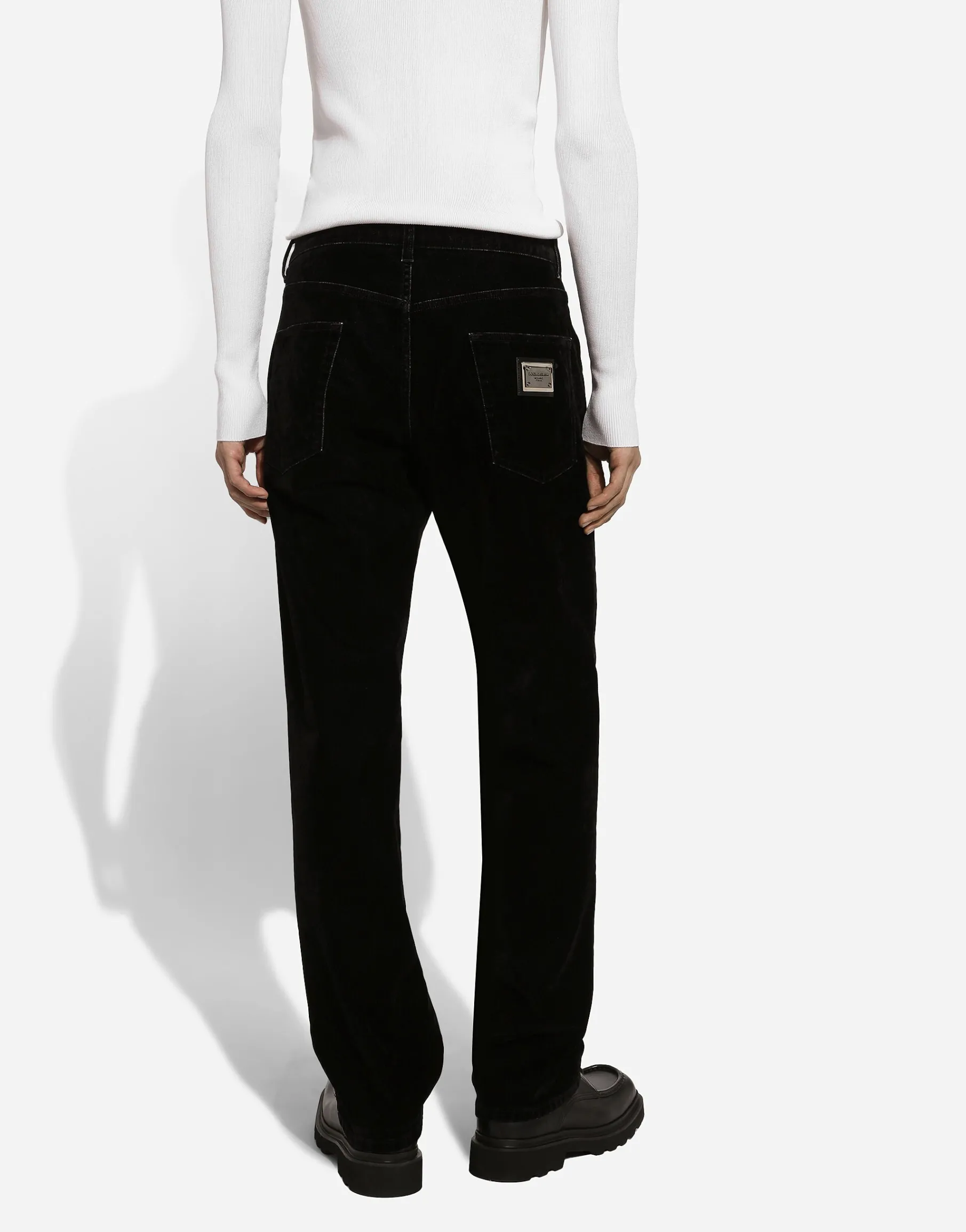 Classic denim jeans with logo tag