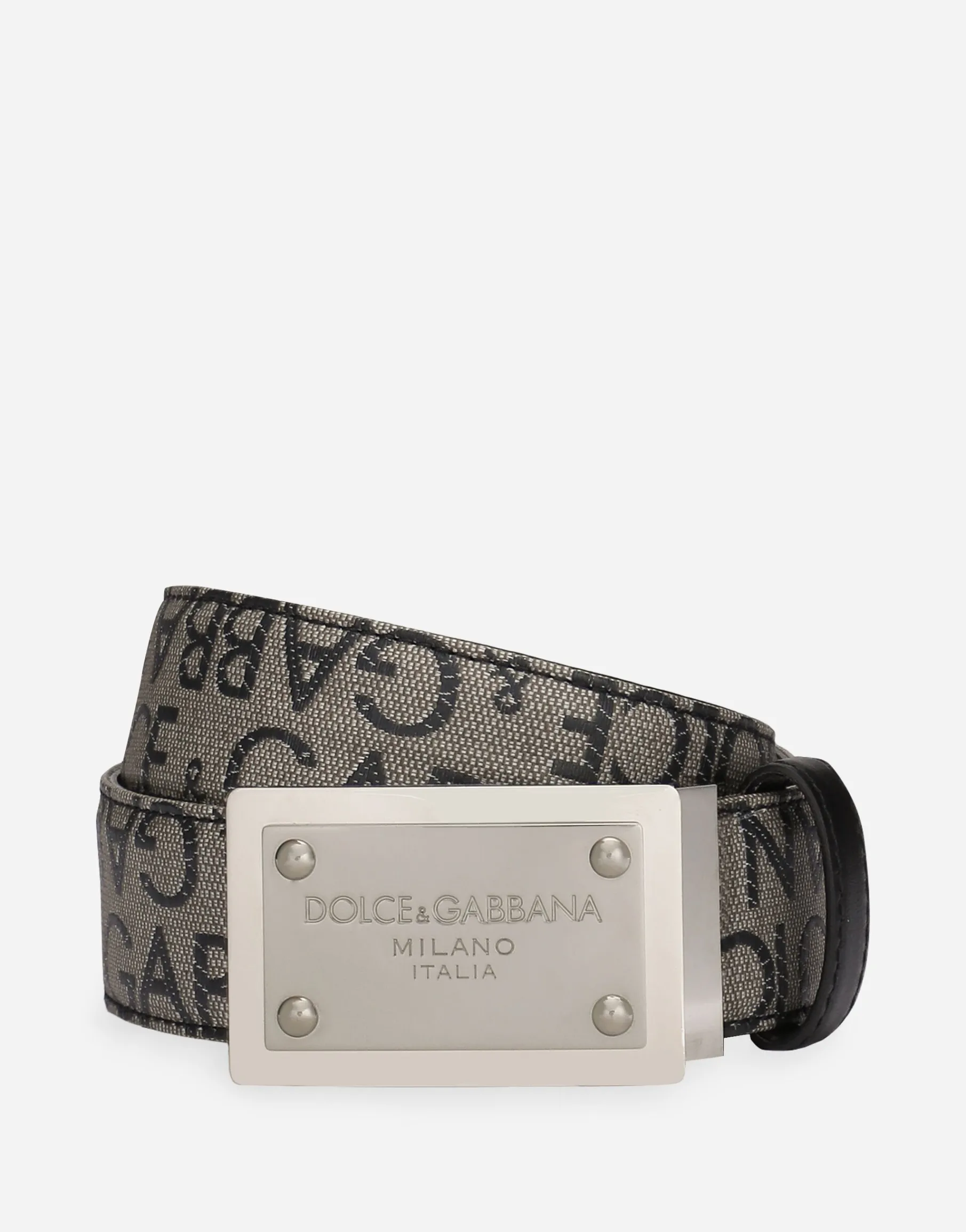 Coated jacquard belt with logo tag