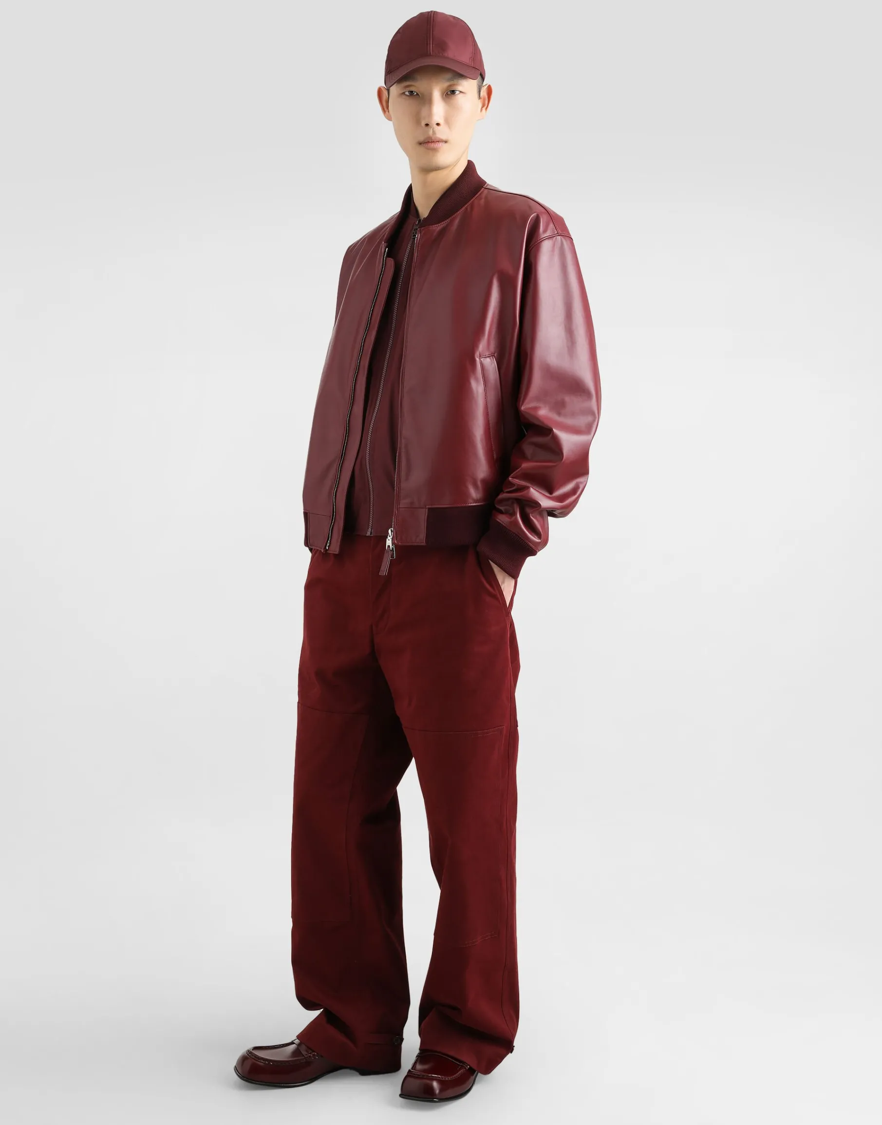 Cotton cargo pants with tag