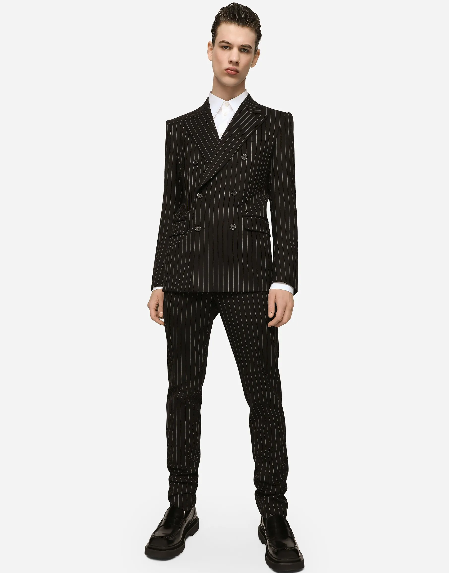 Cotton Martini-fit shirt with branded tag