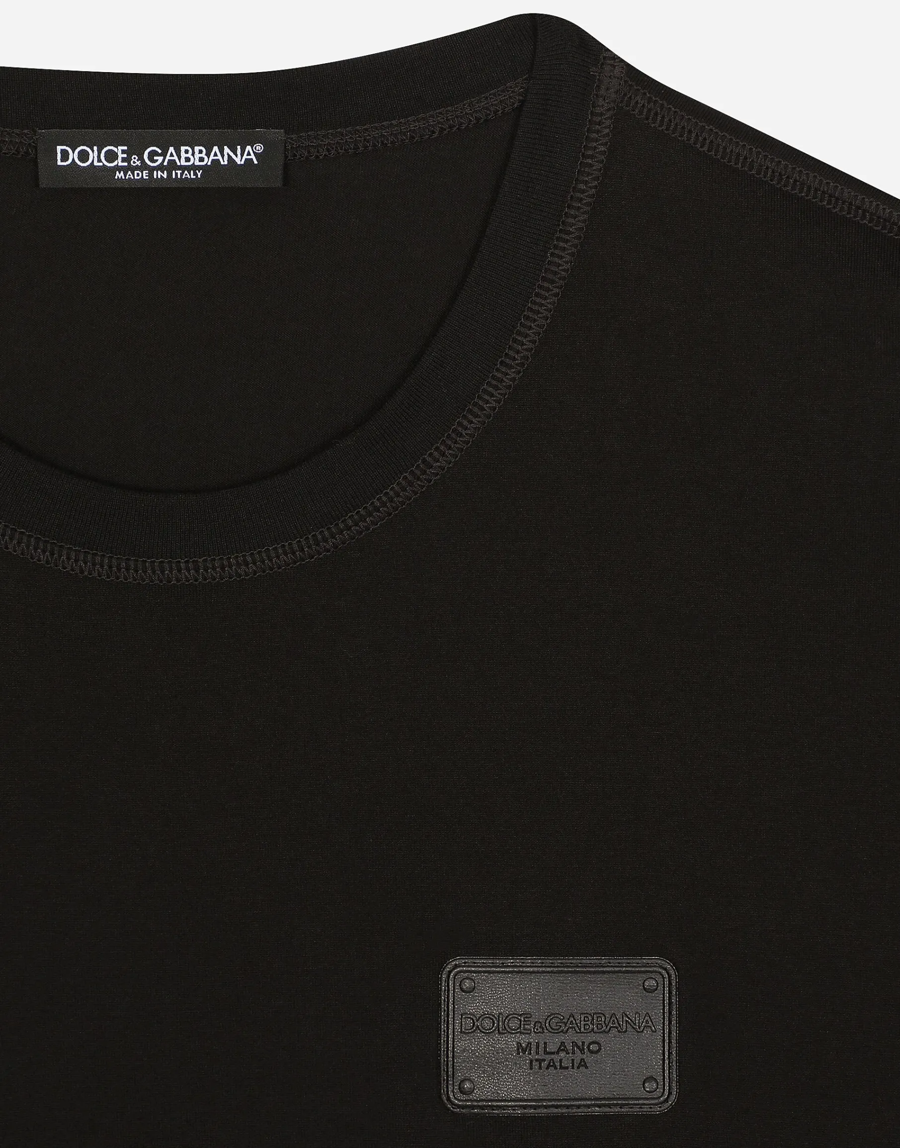Cotton T-shirt with branded tag