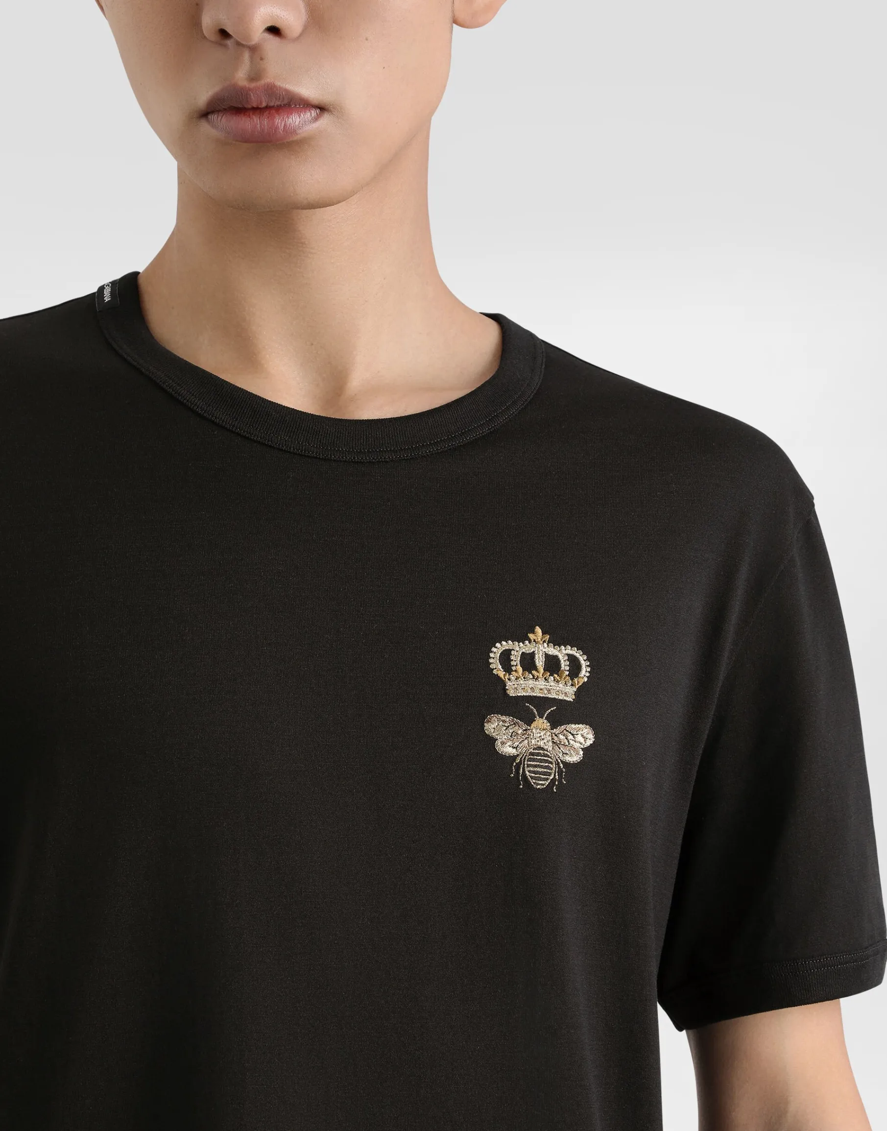 Cotton T-shirt with embroidery