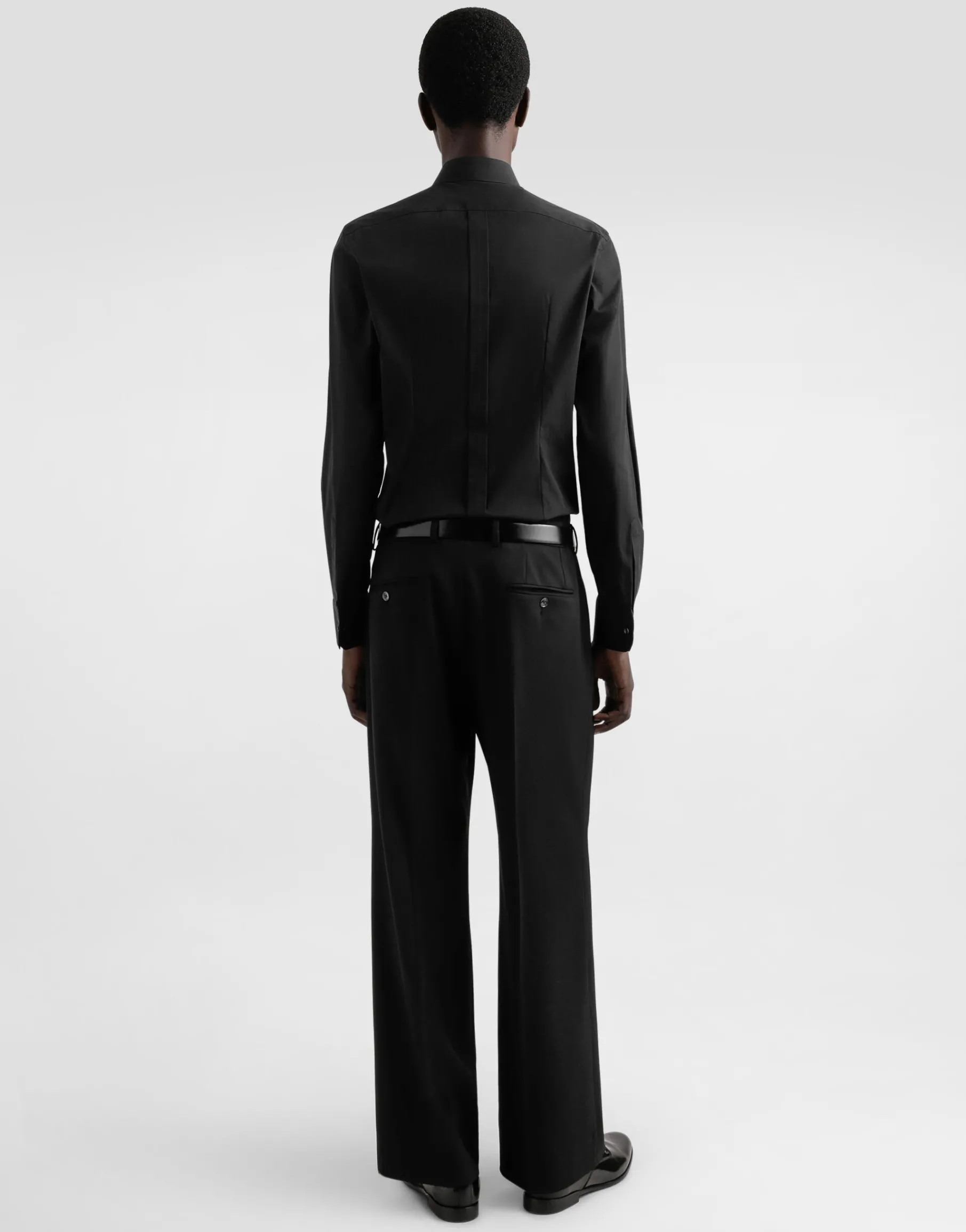 Cotton tuxedo shirt with heraldic patch