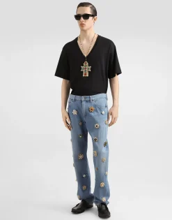 Cotton V-neck T-shirt with patch