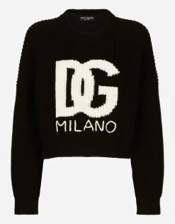 Cropped fisherman’s rib sweater with DG logo