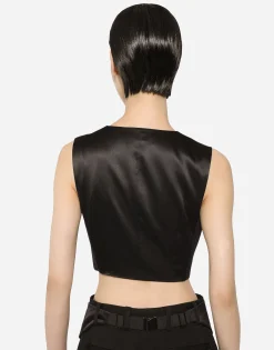 Cropped woolen gilet