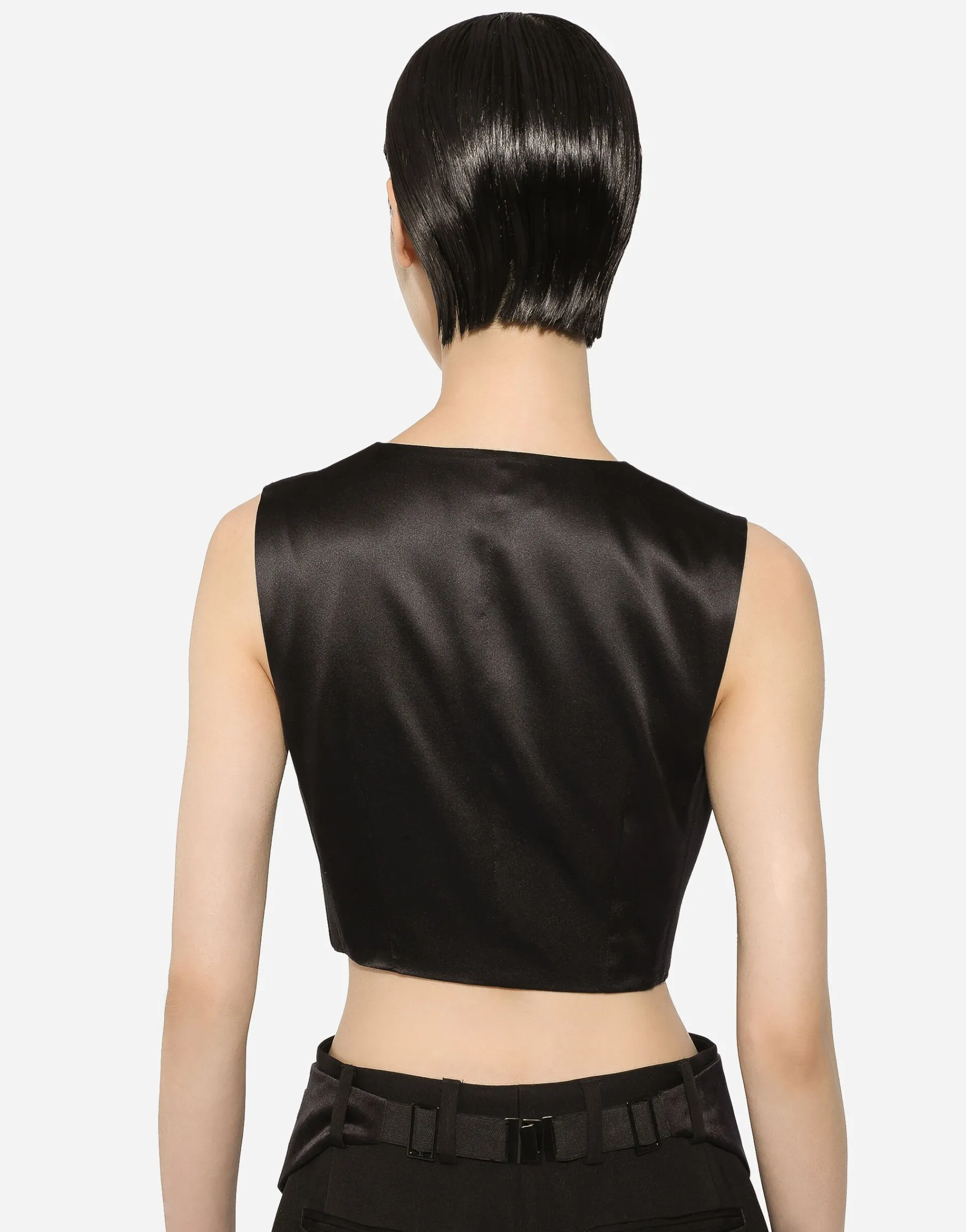 Cropped woolen gilet