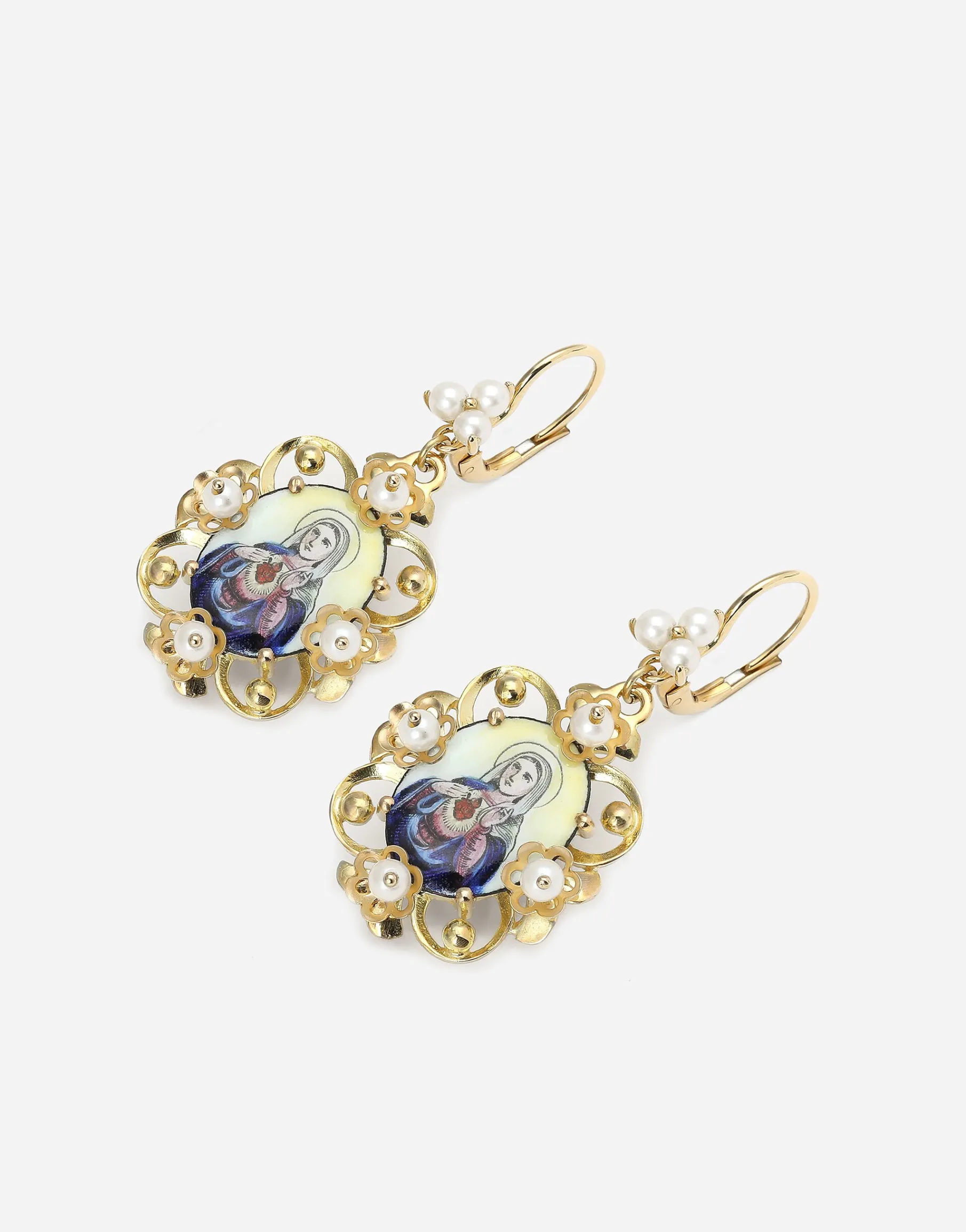 D.D. earrings in yellow 18kt gold with antique cheramic miniature