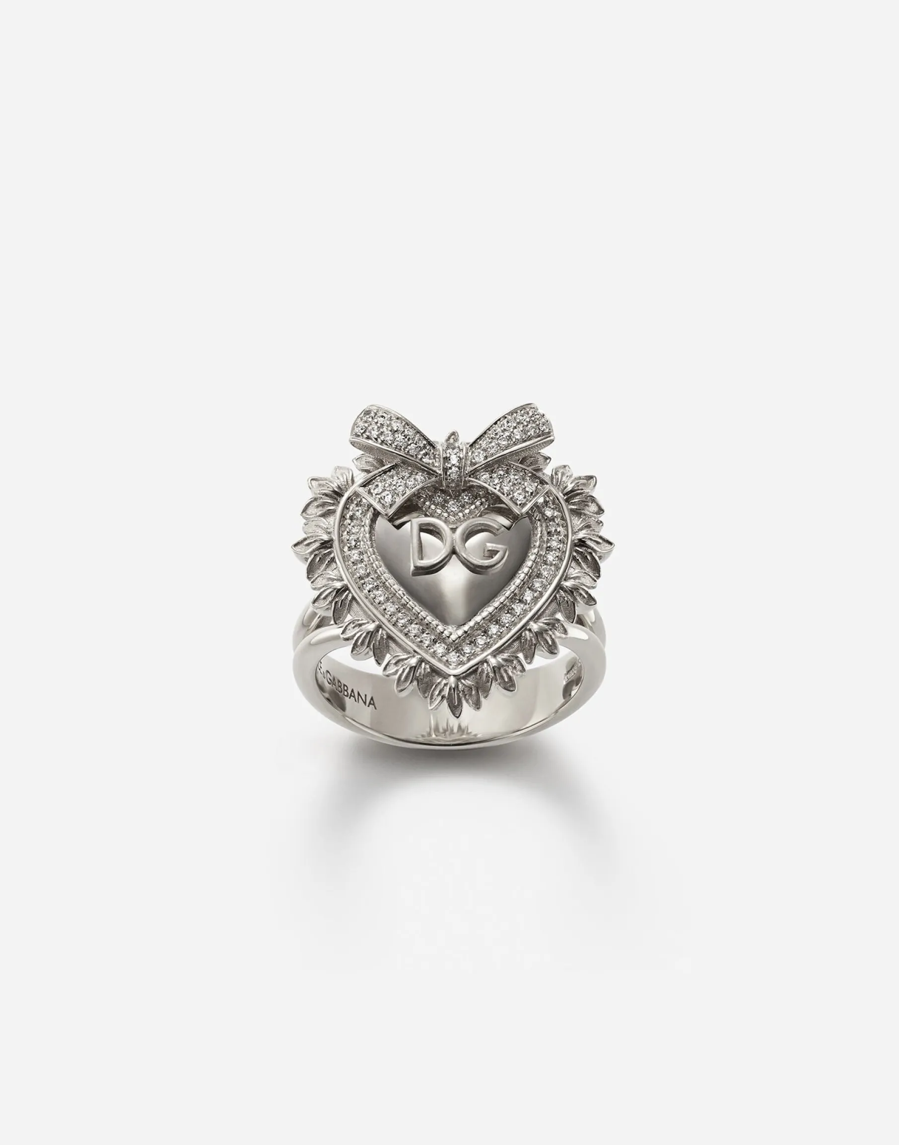 Devotion ring in white gold with diamonds