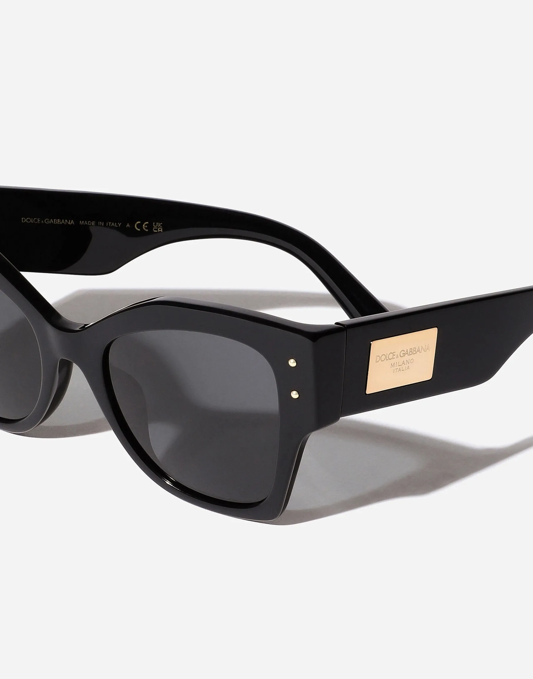DG LOGO PLAQUE Sunglasses