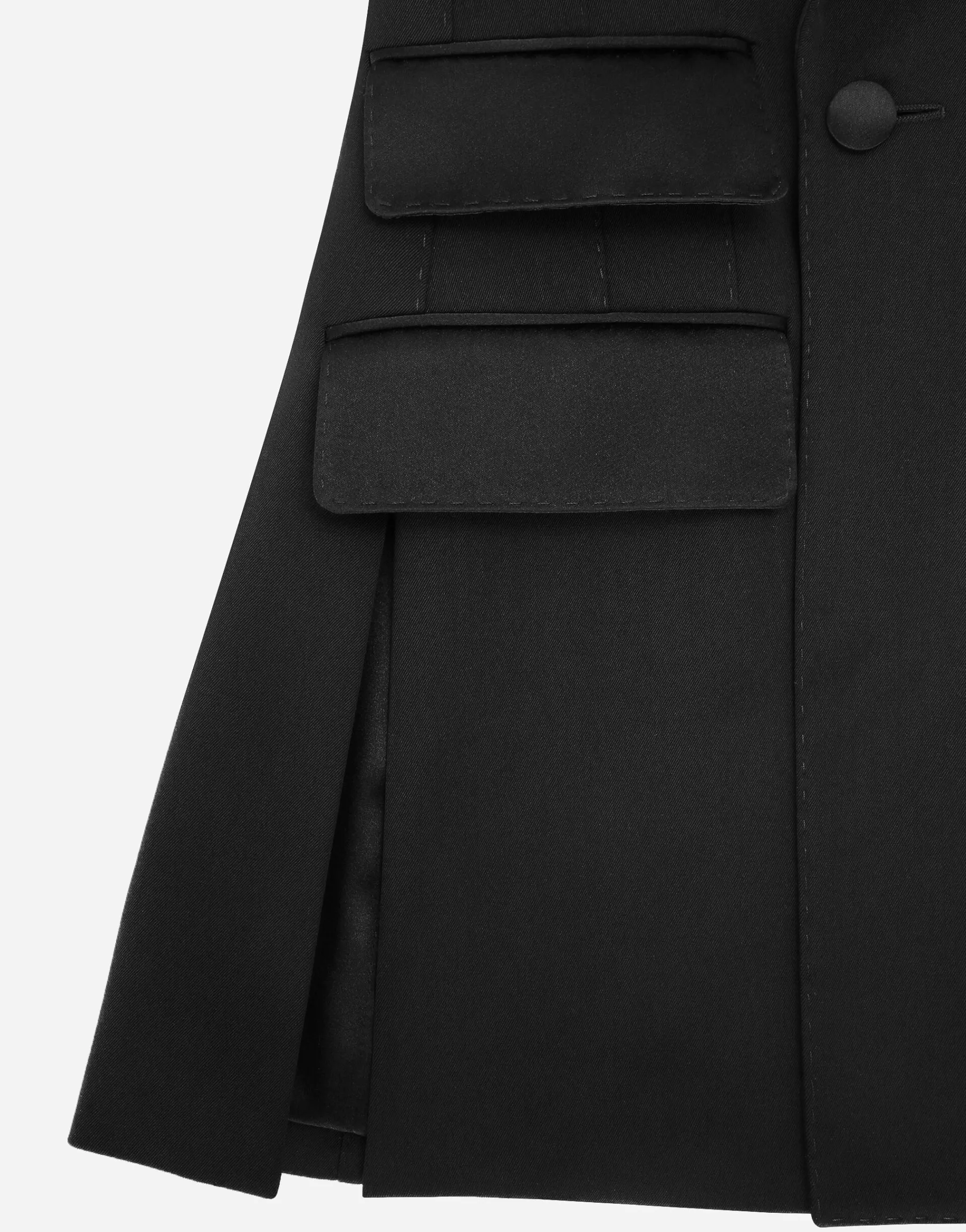 Double-breasted woolen jacket with flower appliqué