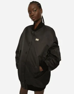 Duchesse jacket with branded plate