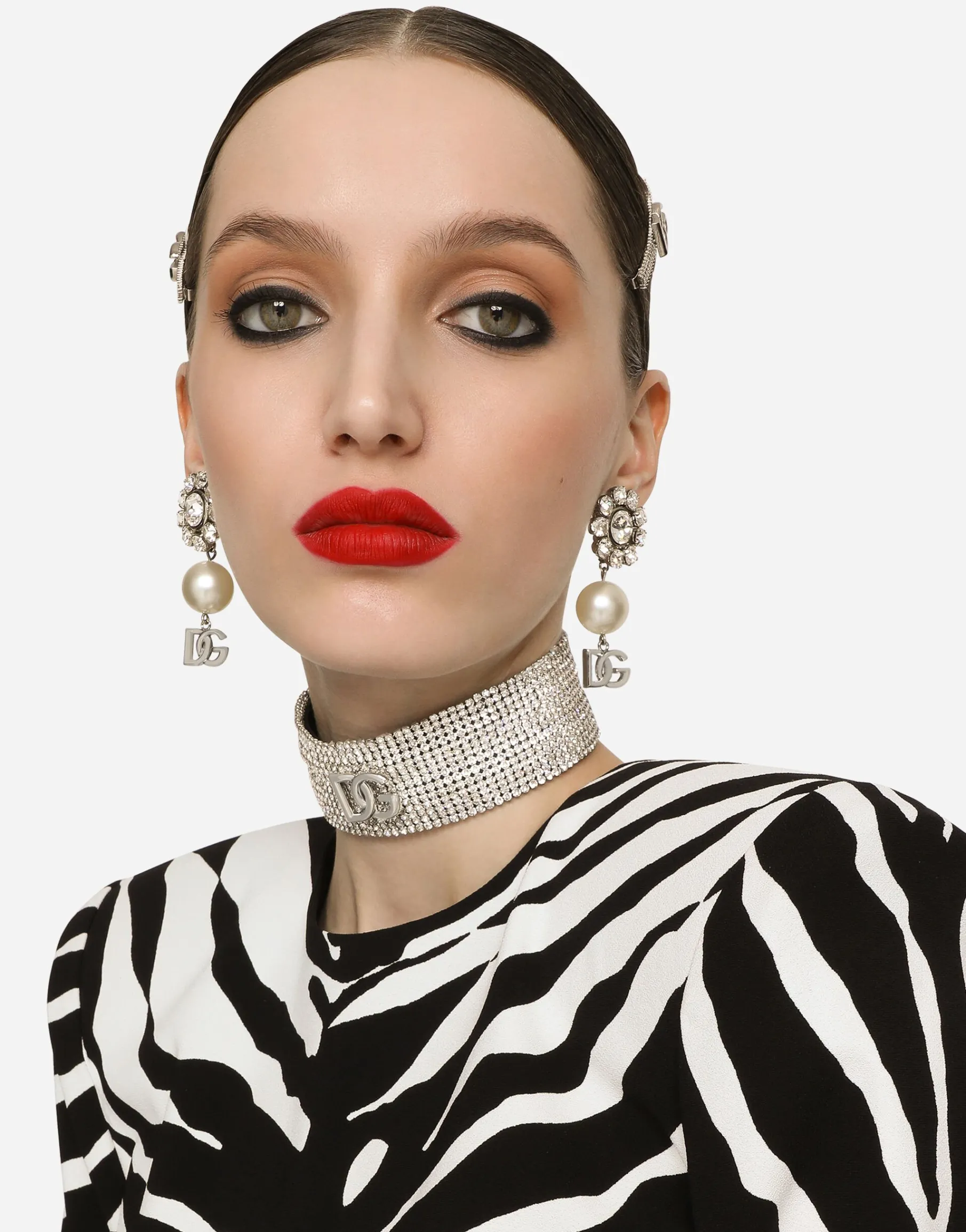 Earrings with rhinestones, pearls and DG logo