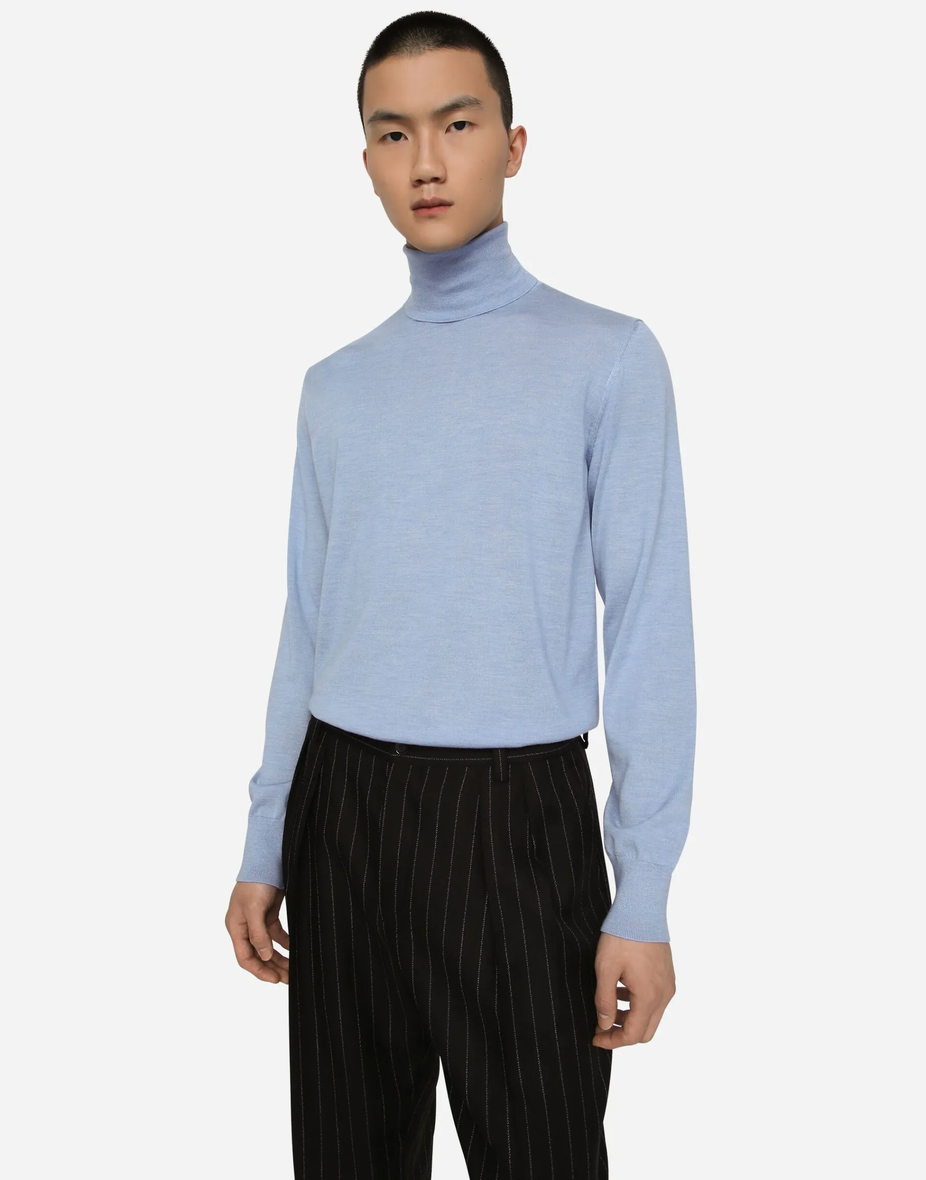 Extra-fine cashmere and silk turtleneck sweater
