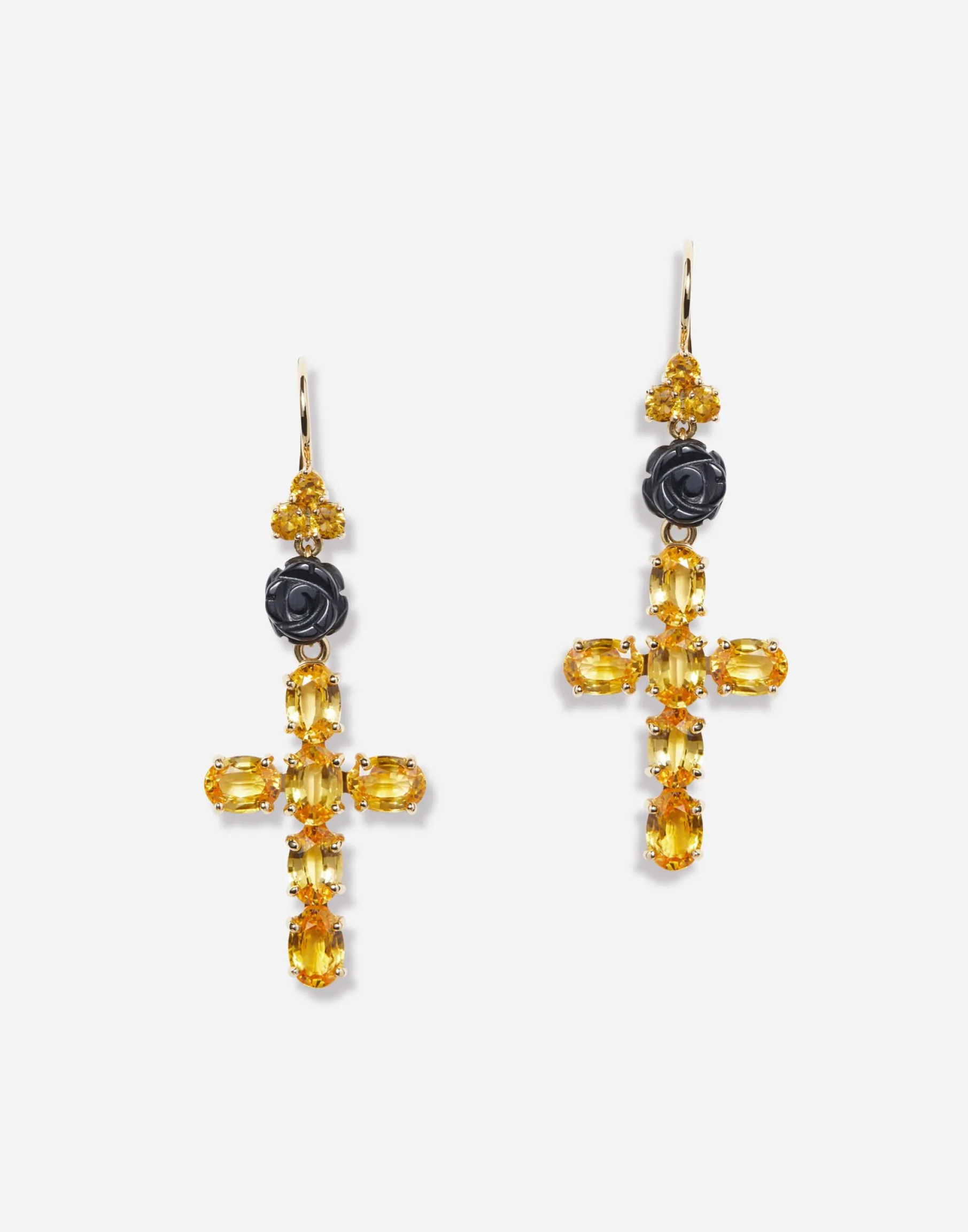 Family yellow gold earrings with yellow sapphires