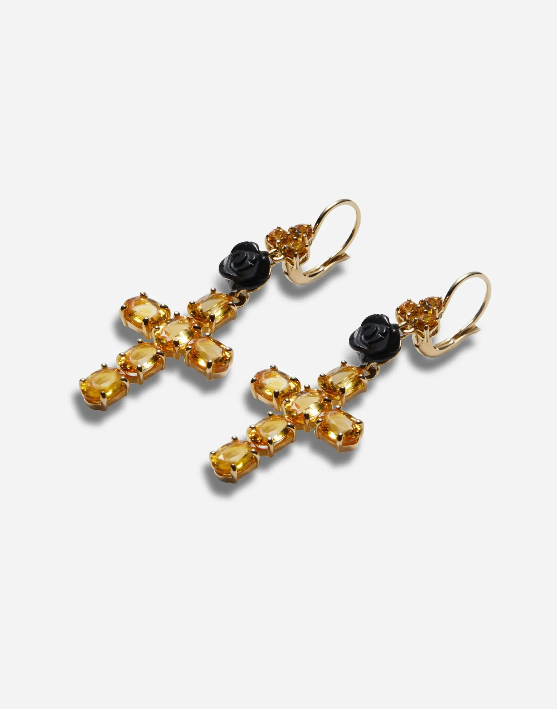 Family yellow gold earrings with yellow sapphires