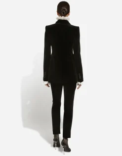 Georgette shirt with pleated cuffs and collar details