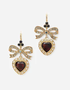 Heart leverback earrings in yellow 18kt gold with rhodolite garnet heart