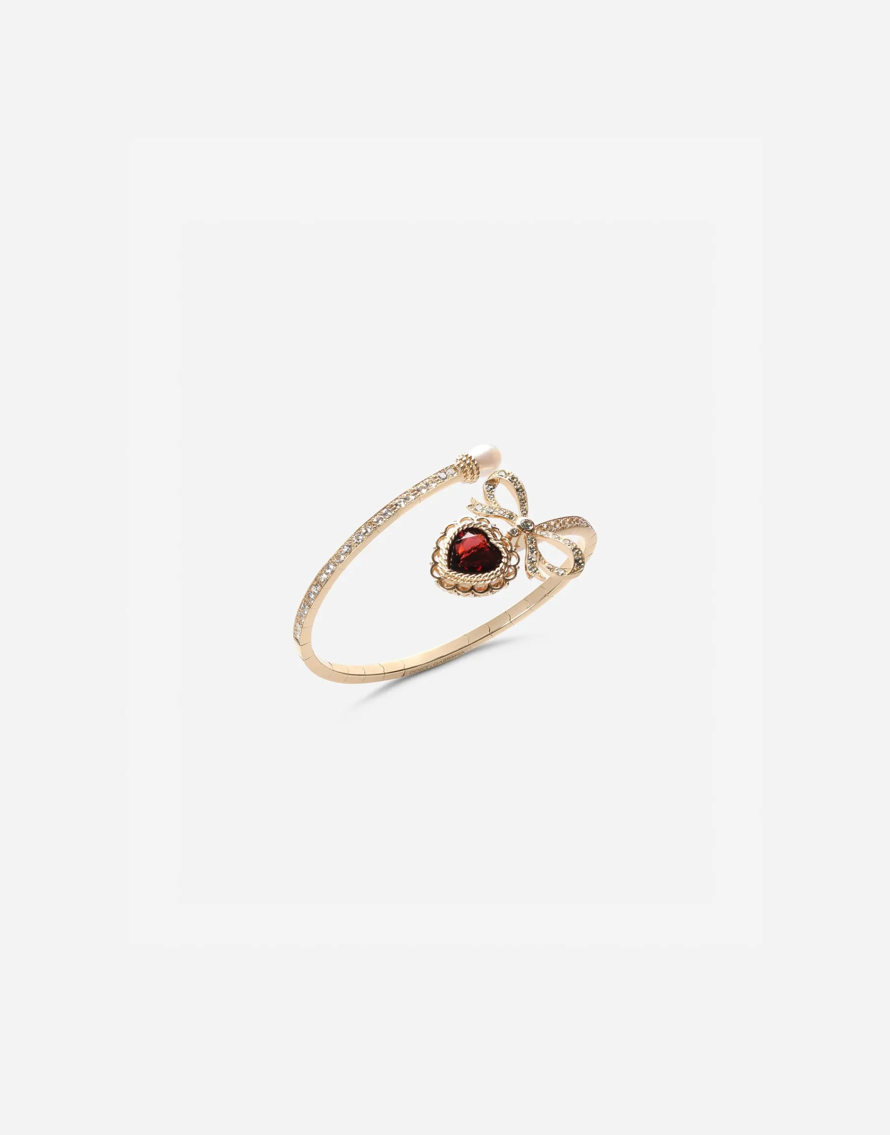 Heart yellow gold bracelet with heart, bow and pearl