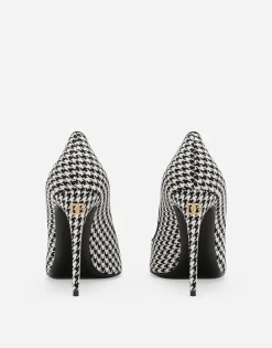 Houndstooth fabric pumps