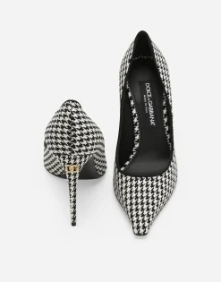 Houndstooth fabric pumps