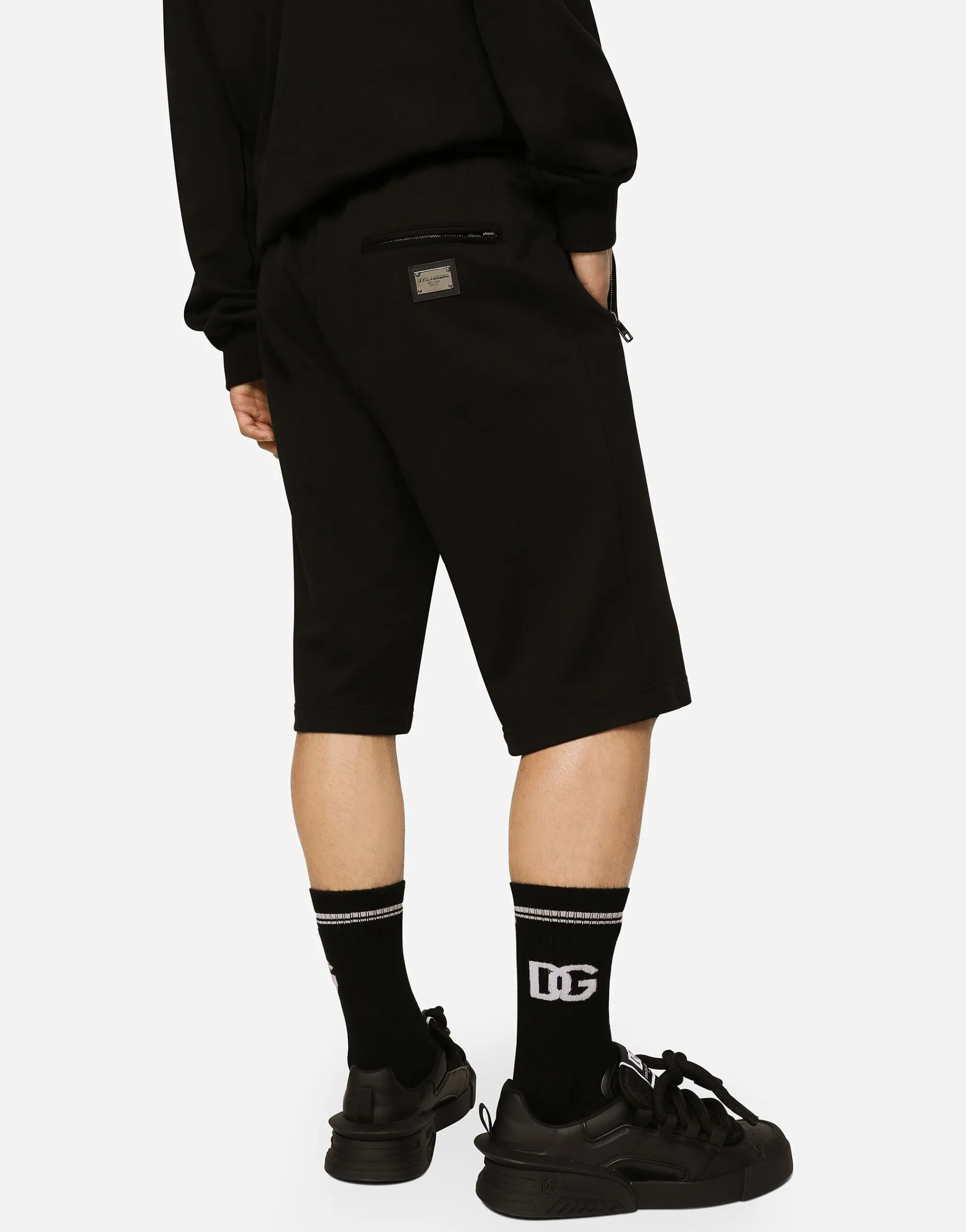 Jersey jogging shorts with logo tag