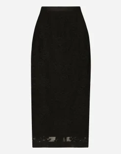 Lace pencil skirt with slit